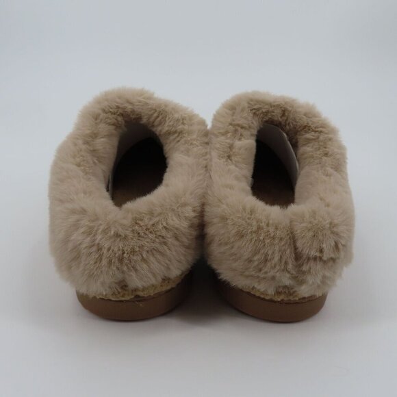 Dearfoams Women Large 9-10 Beige Fuzzy Memory Foam Indoor Outdoor Slippers NEW - Picture 5 of 14